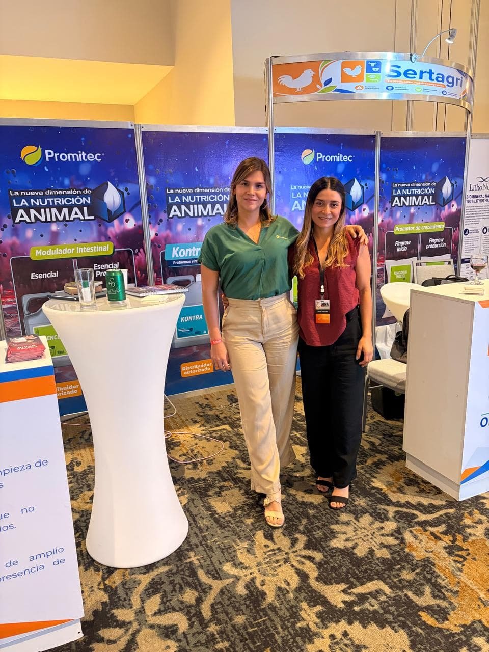Promitec participa en DINA 2026 con avances biotecnológicos para la avicultura